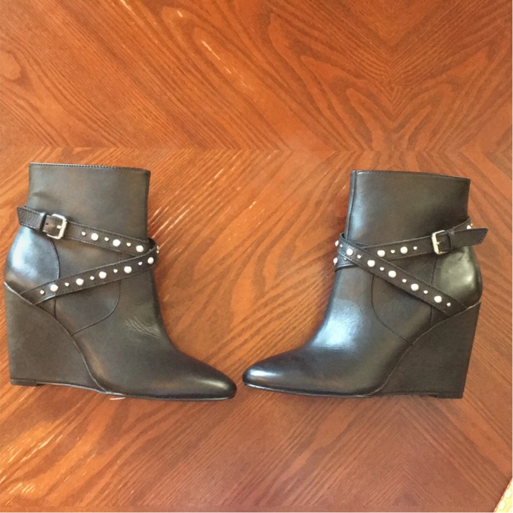 Steve Madden leather booties